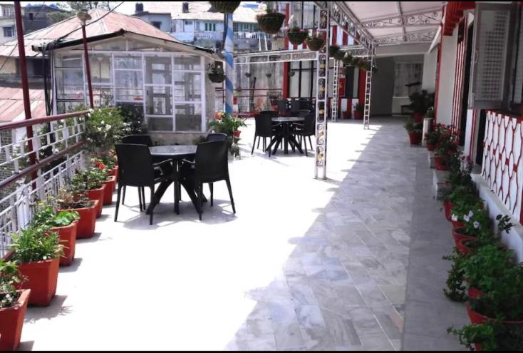 Deep Hotel Mussoorie Eksteriør billede